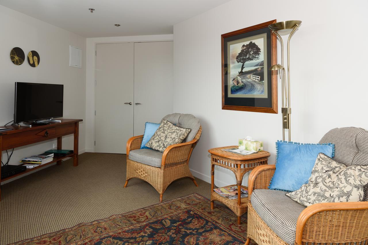 Top Of The Town Bed & Breakfast Tauranga Bagian luar foto